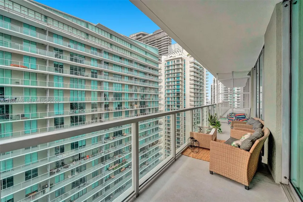 79 SW 12th St #3608-S Miami, FL 33130
