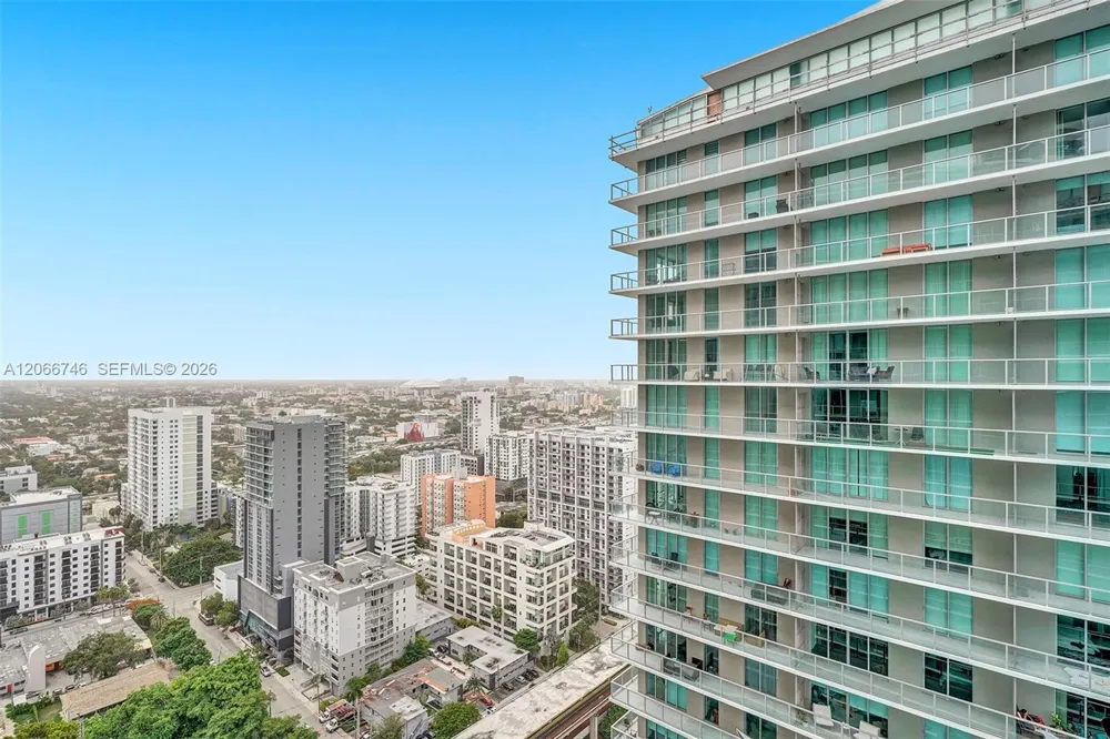 79 SW 12th St #3608-S Miami, FL 33130