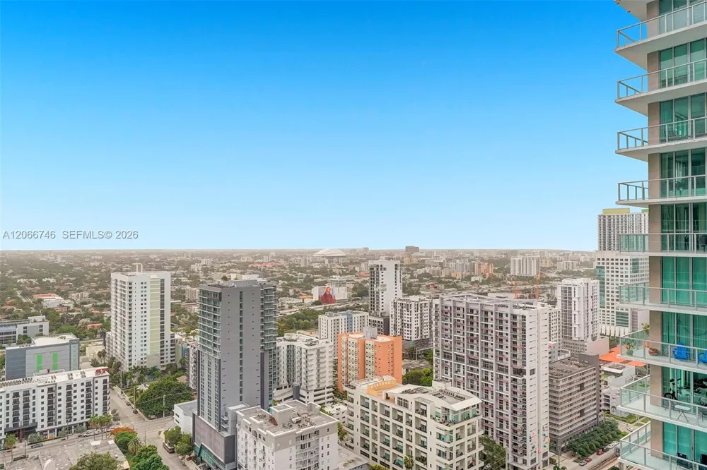 79 SW 12th St #3608-S Miami, FL 33130