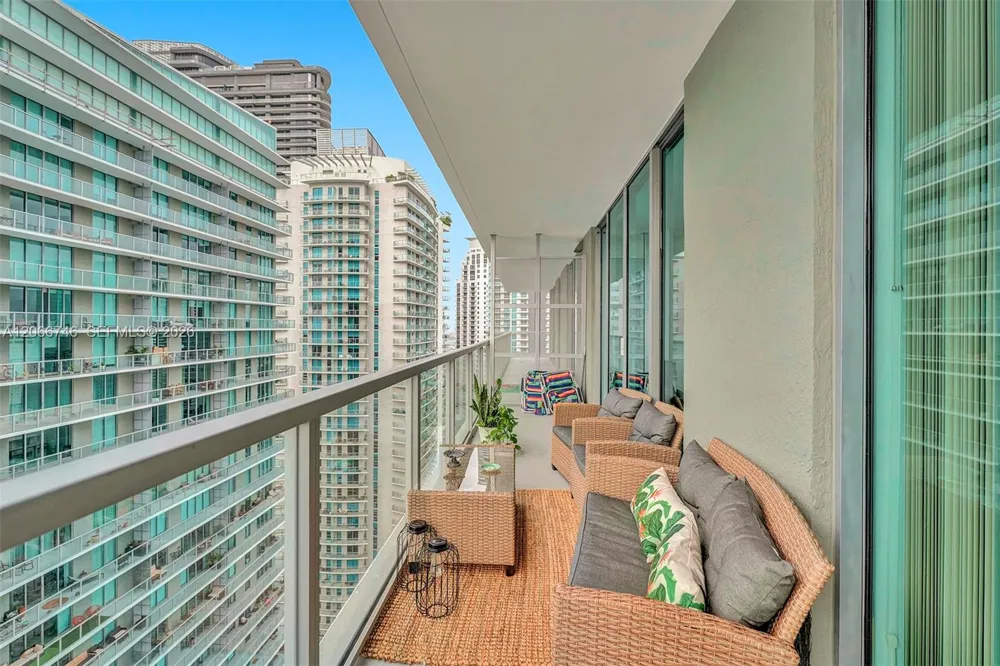 79 SW 12th St #3608-S Miami, FL 33130