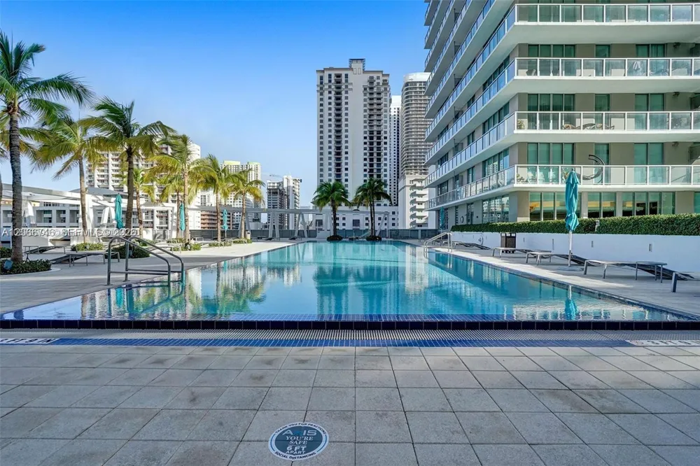 79 SW 12th St #3608-S Miami, FL 33130