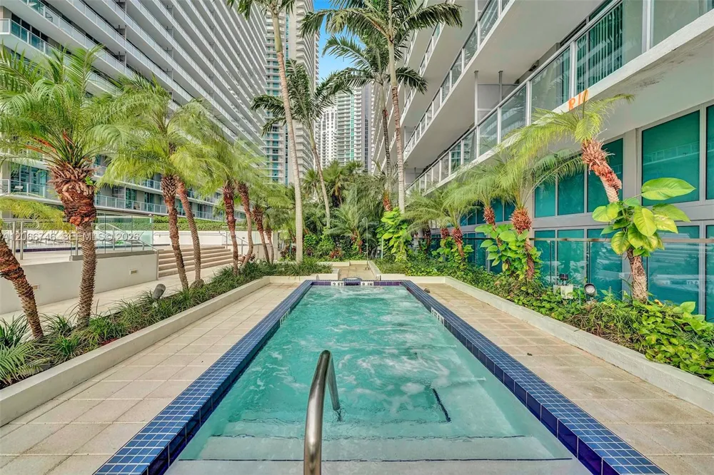 79 SW 12th St #3608-S Miami, FL 33130