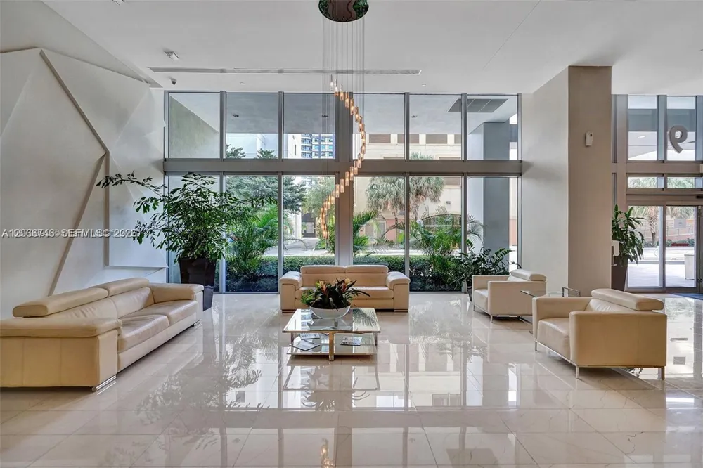 79 SW 12th St #3608-S Miami, FL 33130