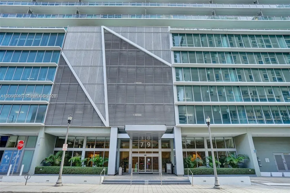 79 SW 12th St #3608-S Miami, FL 33130