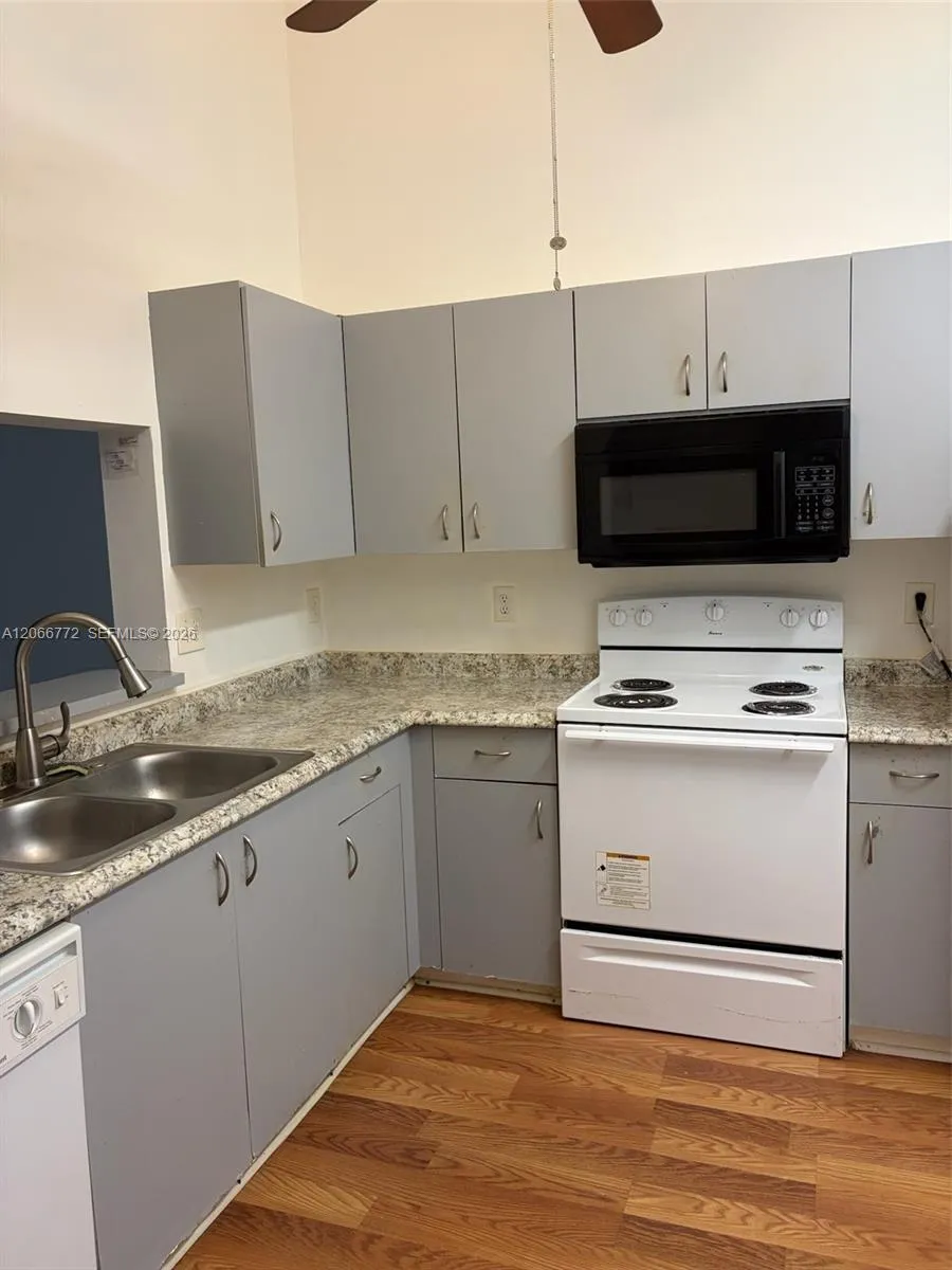 5016 Rose Hill Dr #2303 Boynton Beach, FL 33437