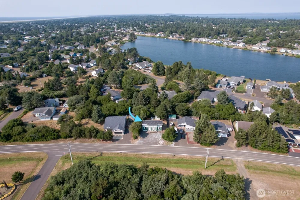 320 Marine View Drive SW Ocean Shores, WA 98569