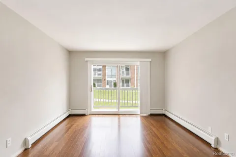 2440 Parmenter Boulevard #102
