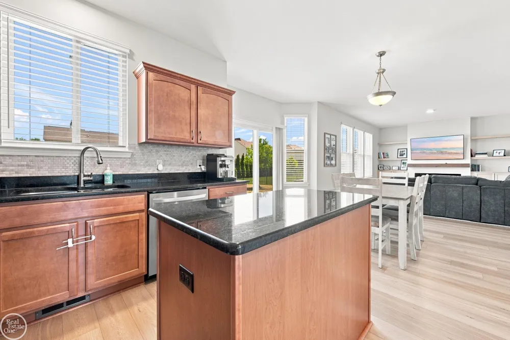49720 E Central Park Shelby Charter Township, MI 48317