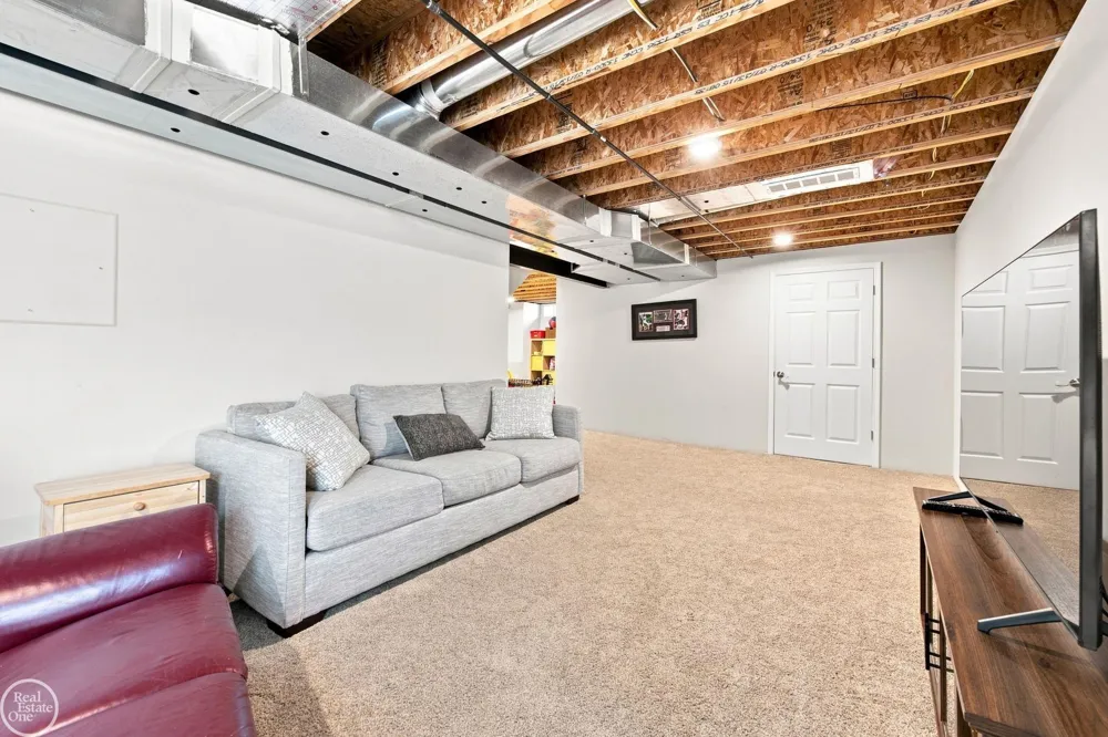 49720 E Central Park Shelby Charter Township, MI 48317