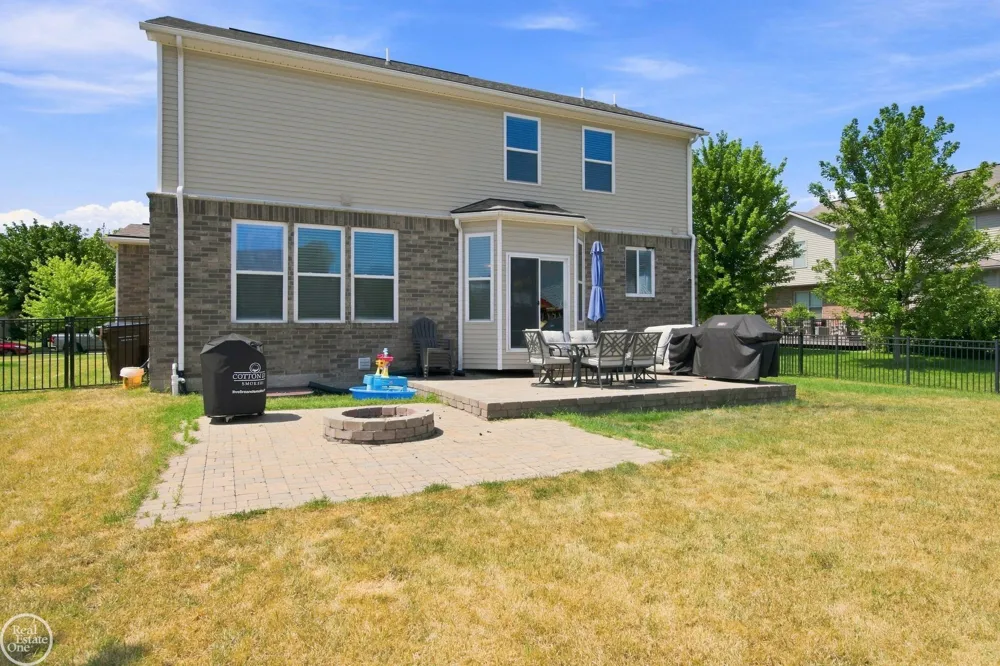 49720 E Central Park Shelby Charter Township, MI 48317