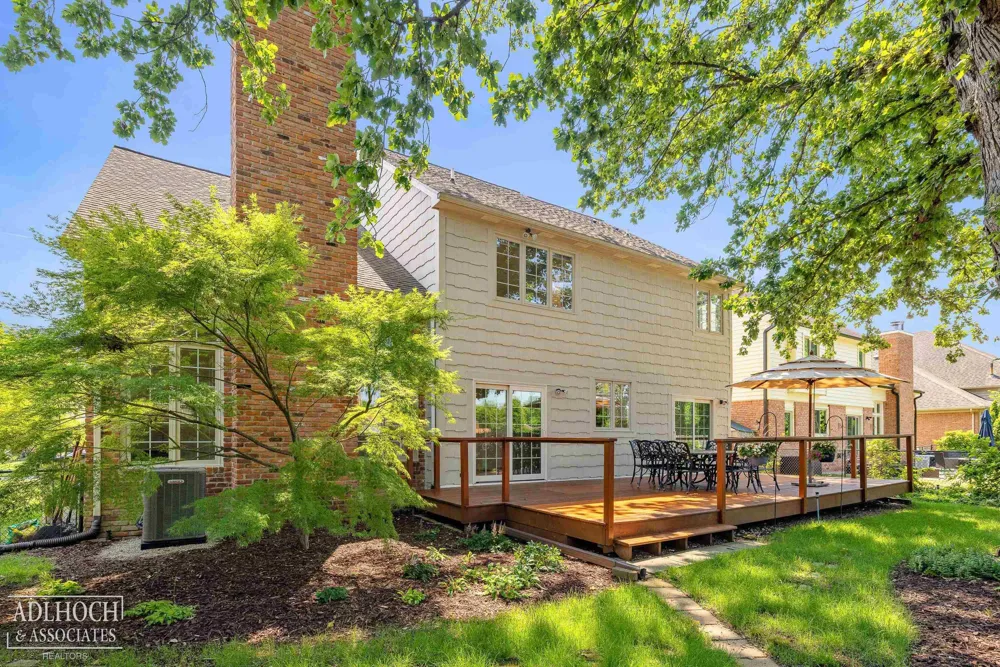 21473 Goethe Street Grosse Pointe Woods City, MI 48236