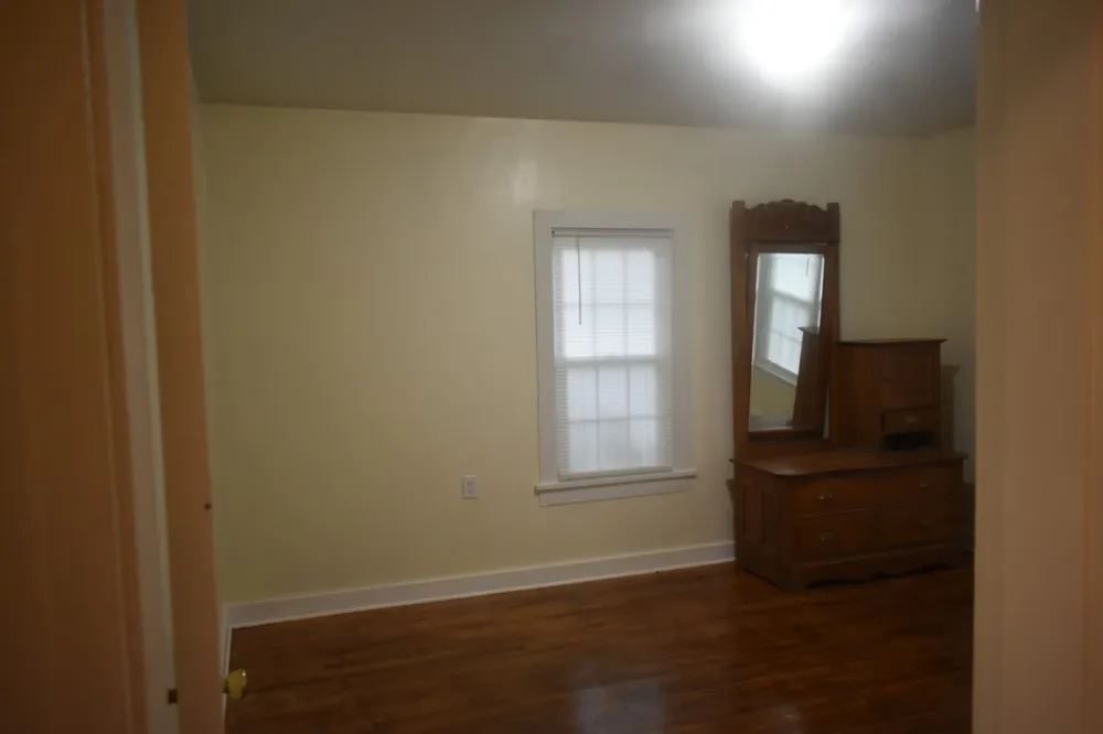 4 Price Ln Pleasant Shade, TN 37145
