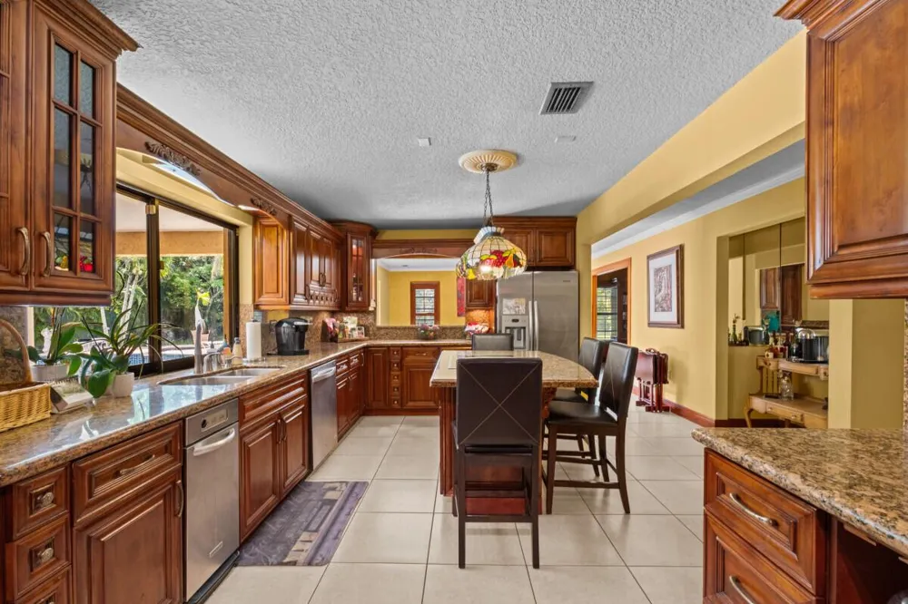 10010 NW 135th Street Hialeah Gardens, FL 33018
