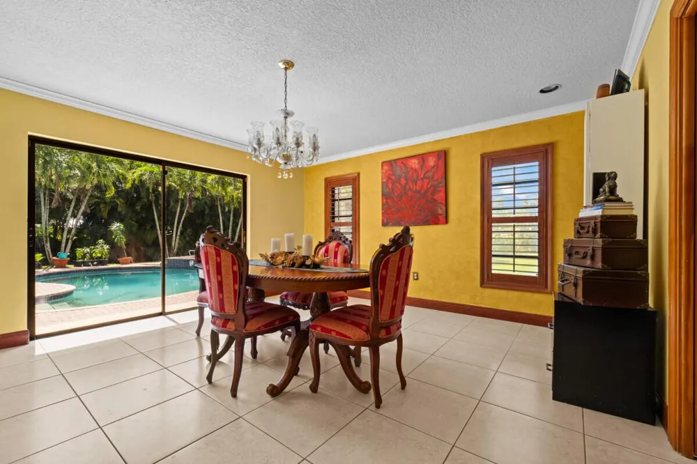 10010 NW 135th Street Hialeah Gardens, FL 33018