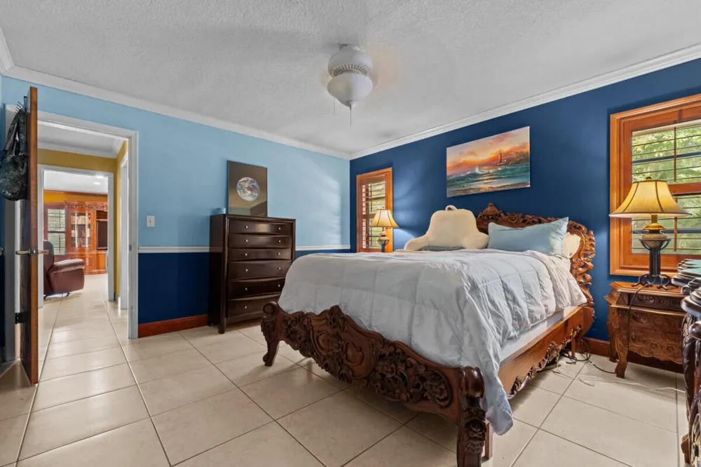 10010 NW 135th Street Hialeah Gardens, FL 33018