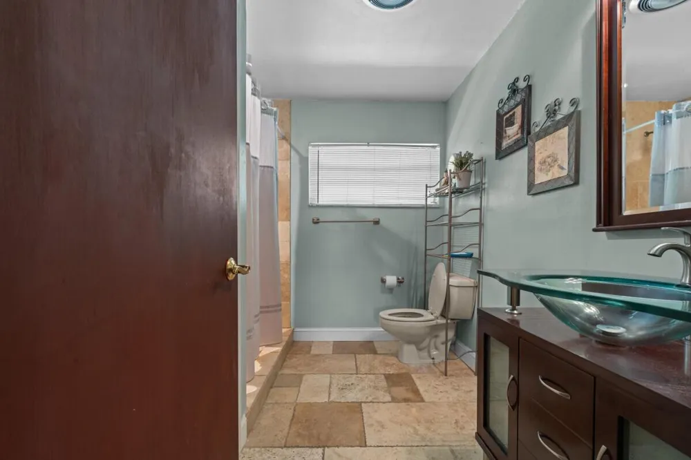 10010 NW 135th Street Hialeah Gardens, FL 33018