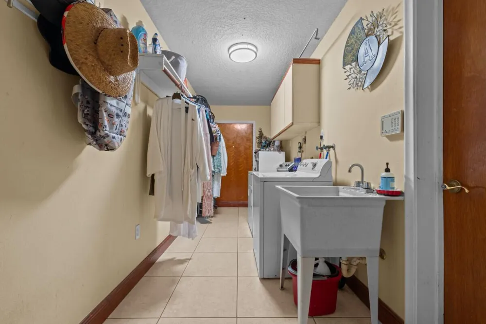 10010 NW 135th Street Hialeah Gardens, FL 33018