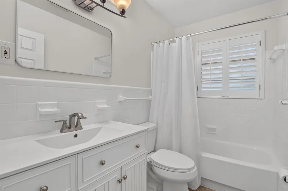 3398 NE 5TH AVENUE Boca Raton, FL 33431