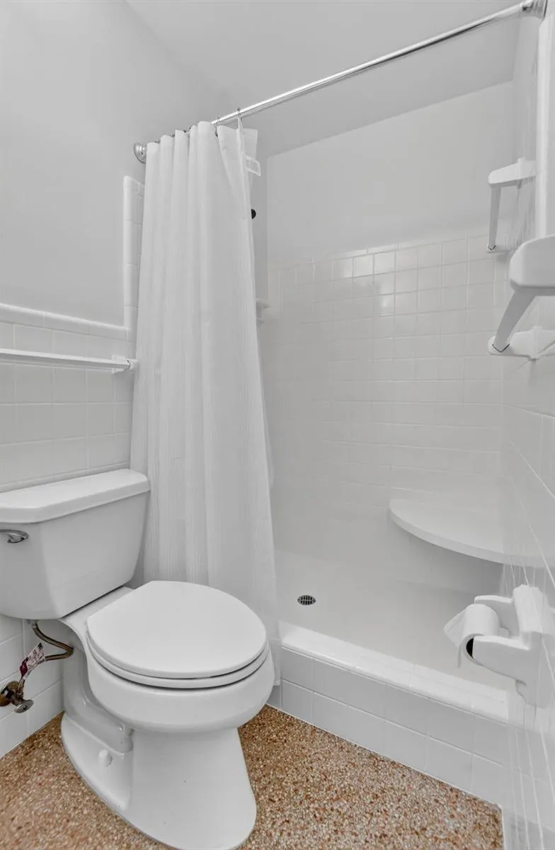 3398 NE 5TH AVENUE Boca Raton, FL 33431