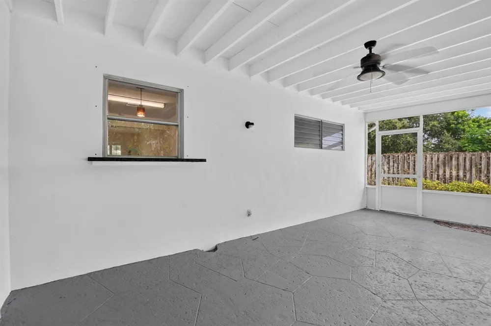 3398 NE 5TH AVENUE Boca Raton, FL 33431