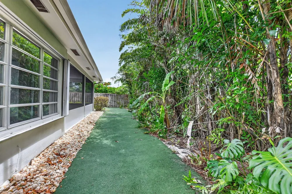 3398 NE 5TH AVENUE Boca Raton, FL 33431