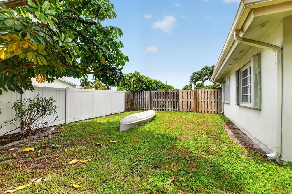 3398 NE 5TH AVENUE Boca Raton, FL 33431