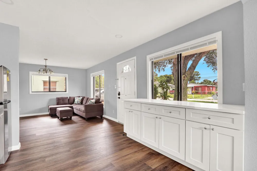 2008 Avenue Fort Pierce, FL 34950