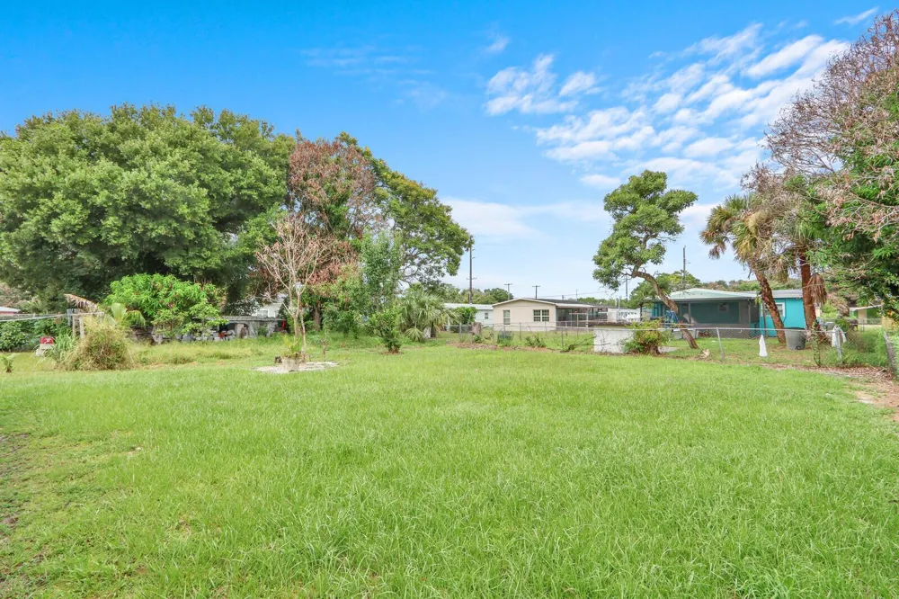 2008 Avenue Fort Pierce, FL 34950
