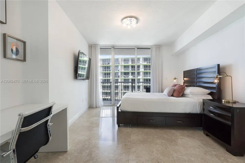 1750 Bayshore Dr #3409 Miami, FL 33132
