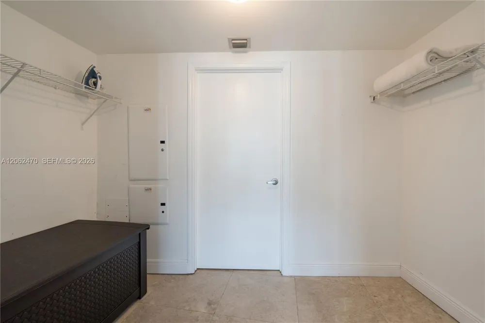 1750 Bayshore Dr #3409 Miami, FL 33132