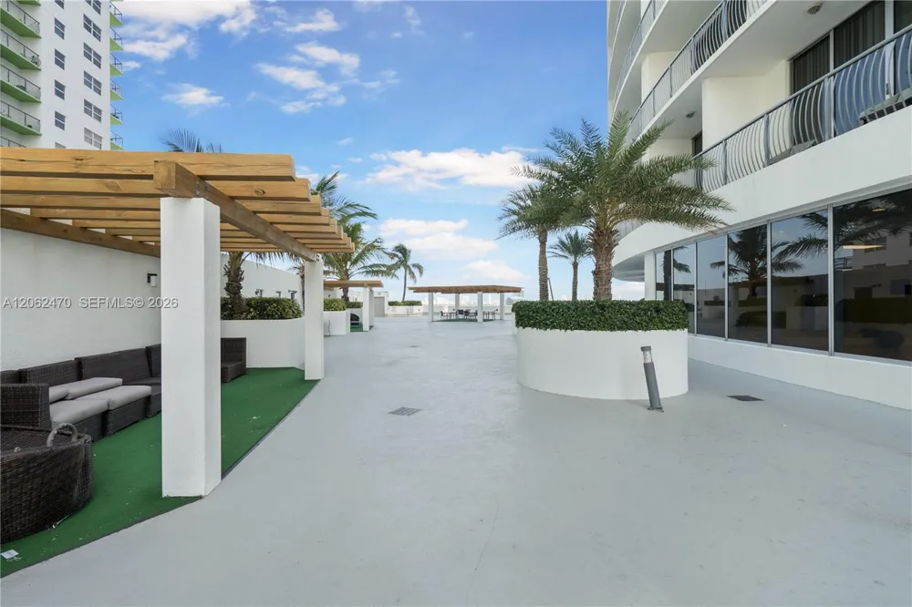 1750 Bayshore Dr #3409 Miami, FL 33132