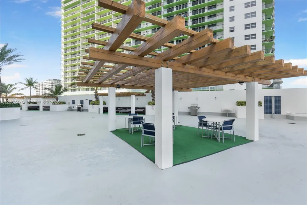 1750 Bayshore Dr #3409 Miami, FL 33132