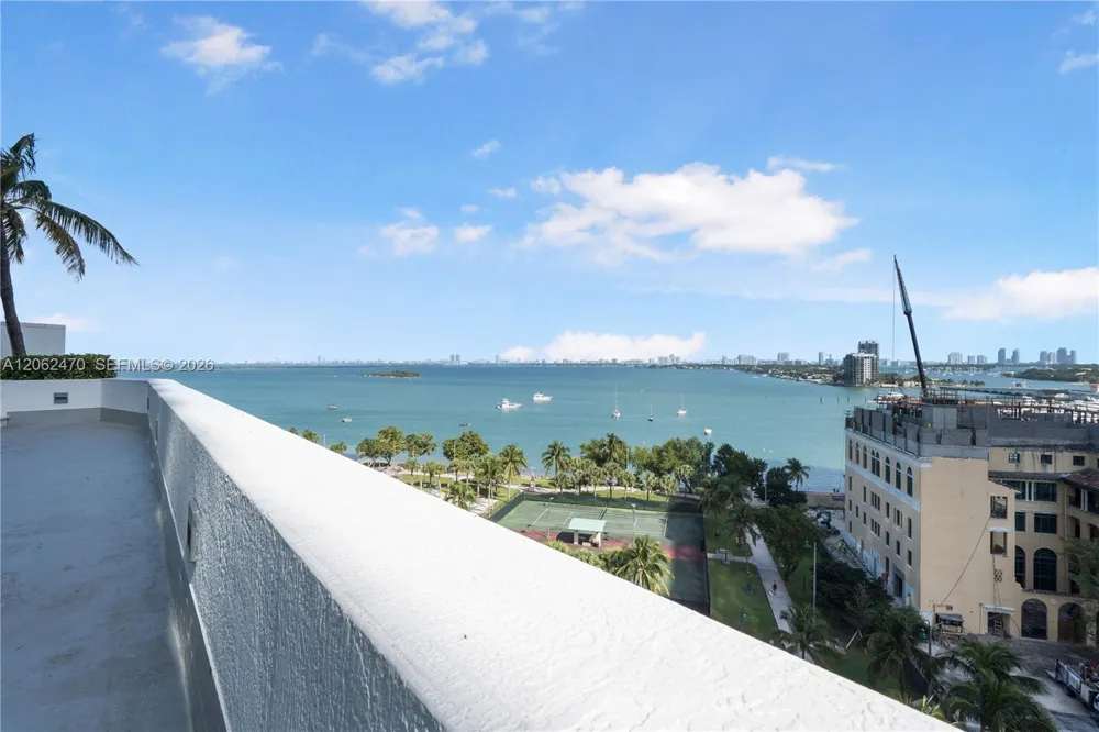 1750 Bayshore Dr #3409 Miami, FL 33132