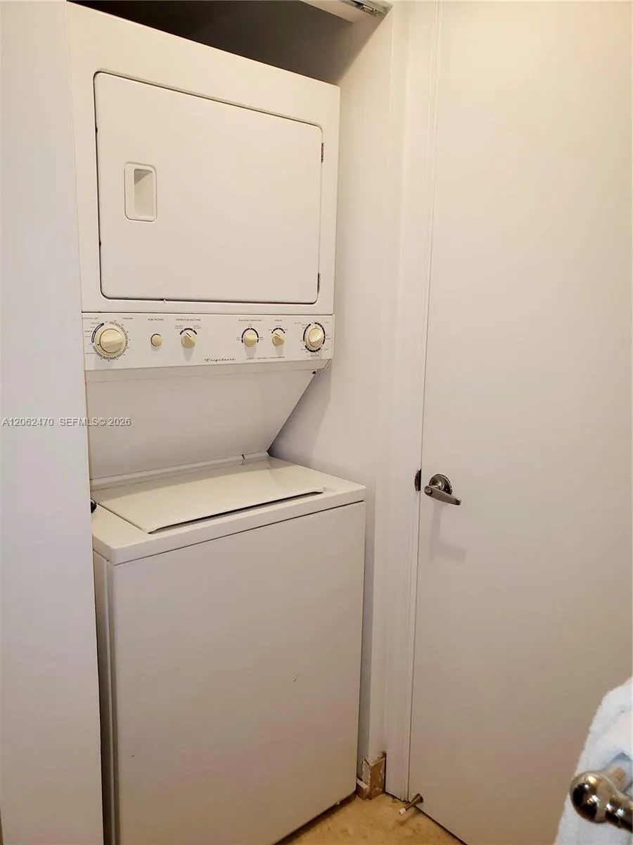 1750 Bayshore Dr #3409 Miami, FL 33132
