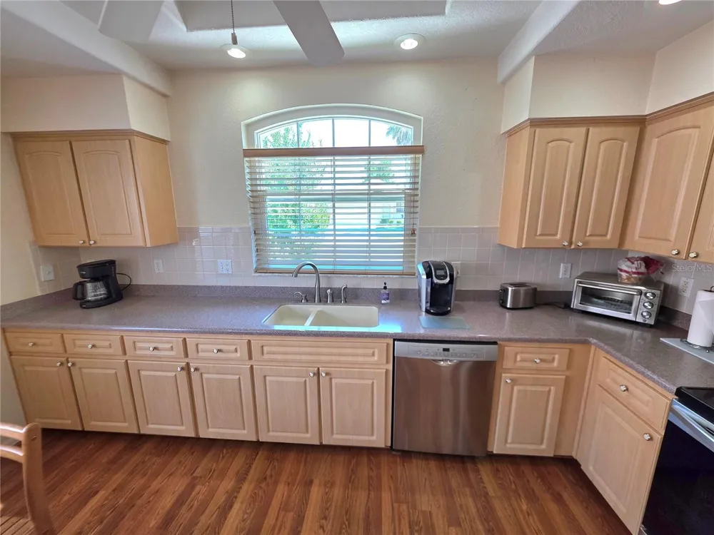 225 ROYAL PALM WAY Spring Hill, FL 34608