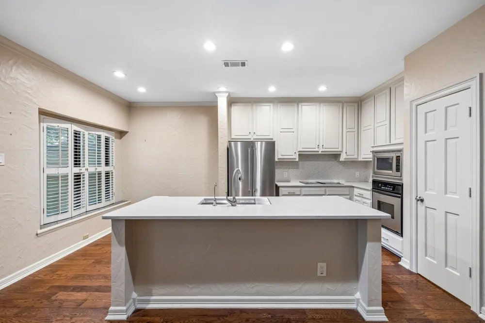 5126 Westgrove Drive #5126 Dallas, TX 75248