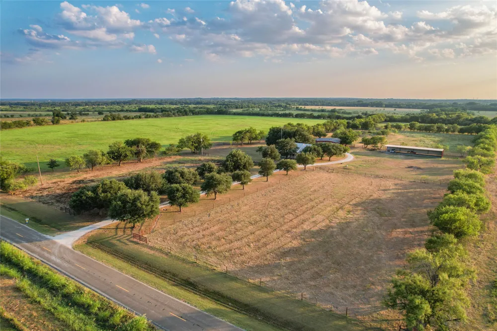 1829 W FM 1246 Thornton, TX 76687