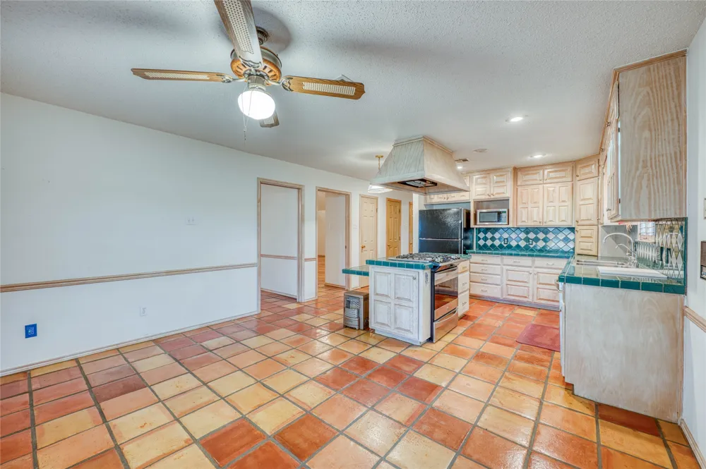 1829 W FM 1246 Thornton, TX 76687