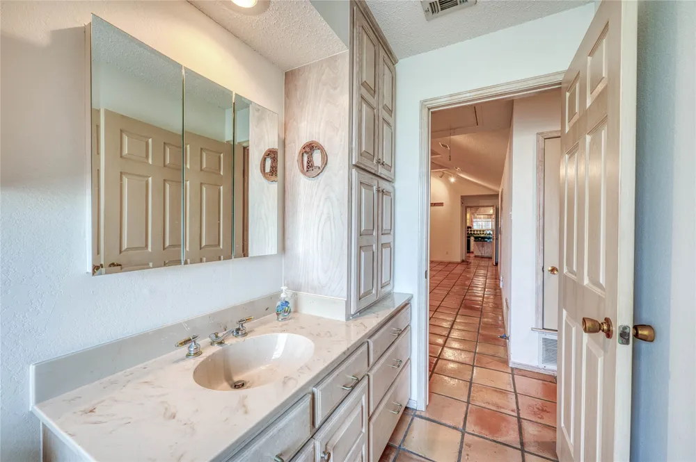 1829 W FM 1246 Thornton, TX 76687