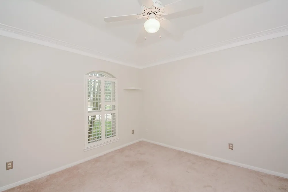705 Eagle Lakes Drive Friendswood, TX 77546