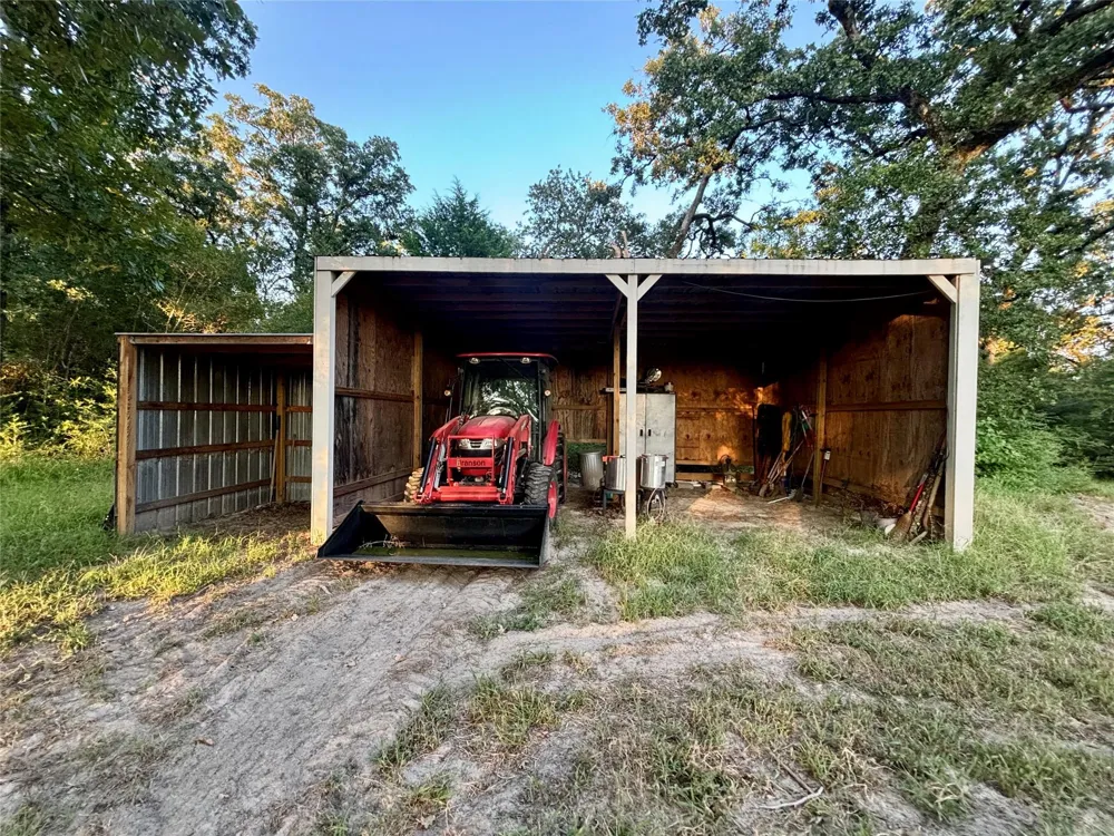 3458 Private Road 1425 Centerville, TX 75833