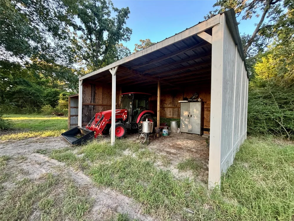 3458 Private Road 1425 Centerville, TX 75833