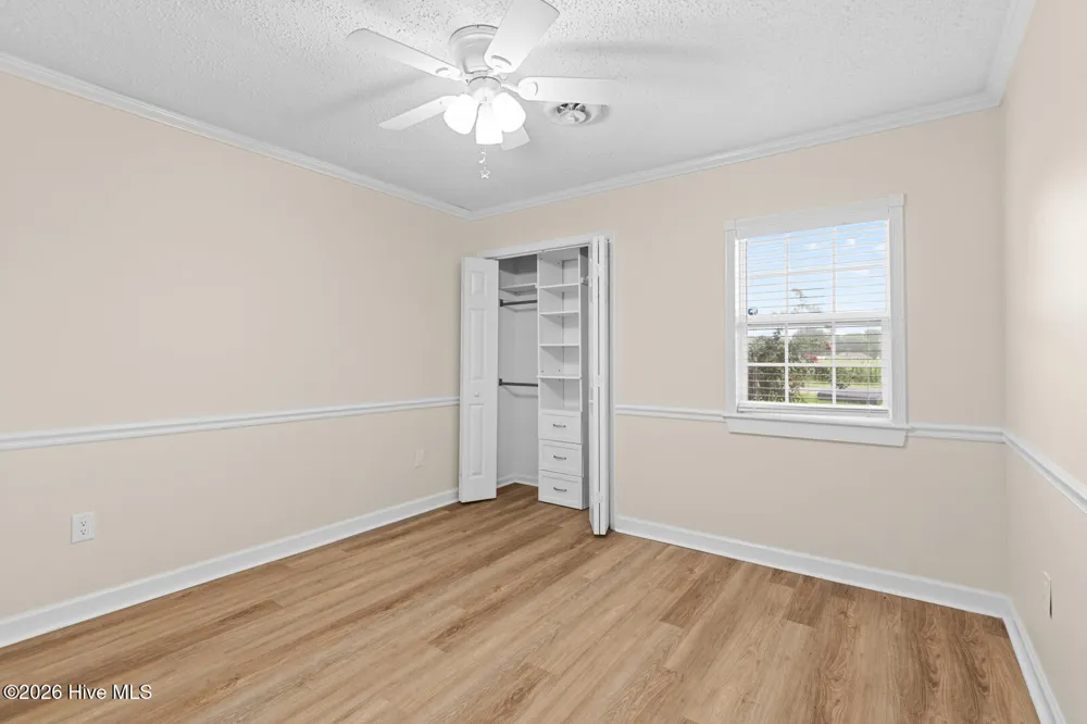 416 W Willis Landing Road Hubert, NC 28539