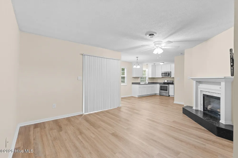 416 W Willis Landing Road Hubert, NC 28539