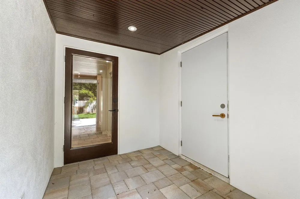 3615 INDIAN RIVER DRIVE E Vero Beach, FL 32963