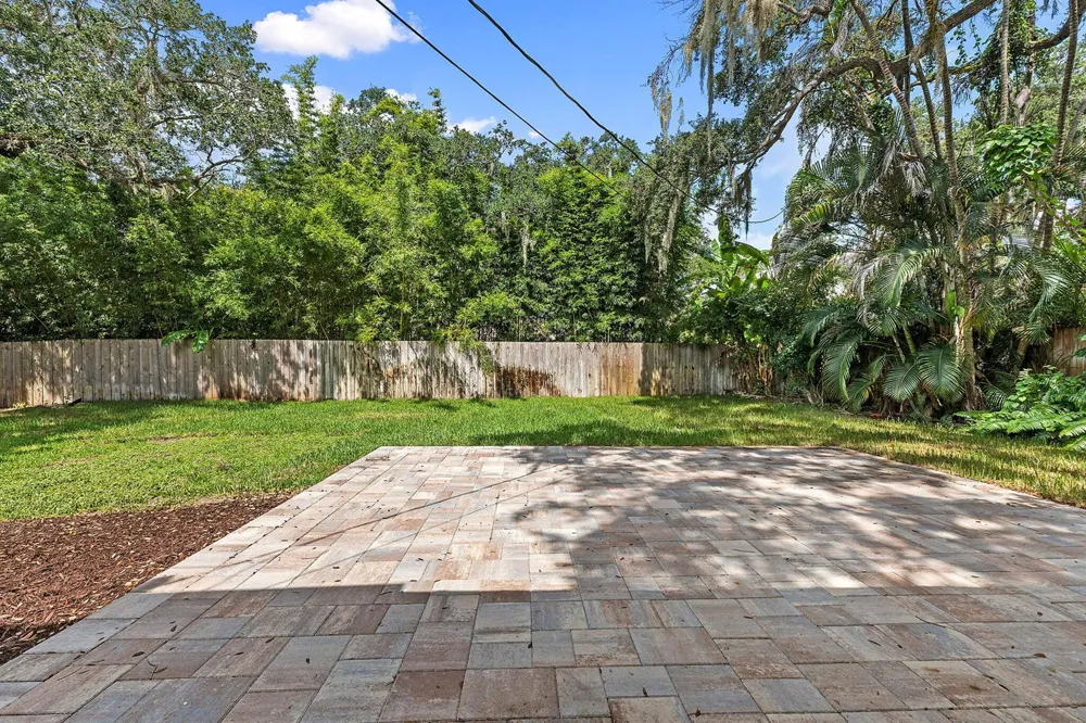 3615 INDIAN RIVER DRIVE E Vero Beach, FL 32963