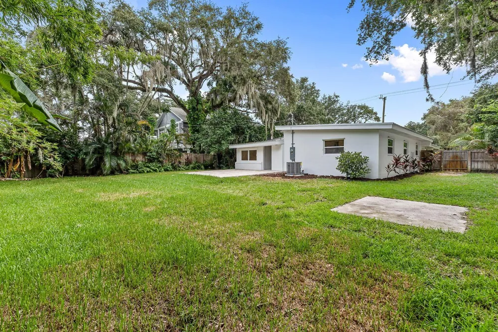 3615 INDIAN RIVER DRIVE E Vero Beach, FL 32963