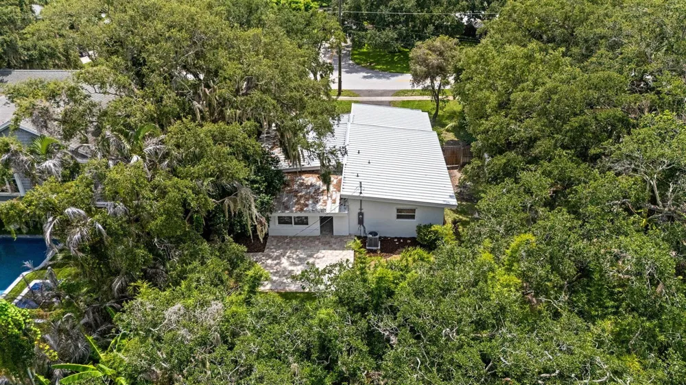 3615 INDIAN RIVER DRIVE E Vero Beach, FL 32963