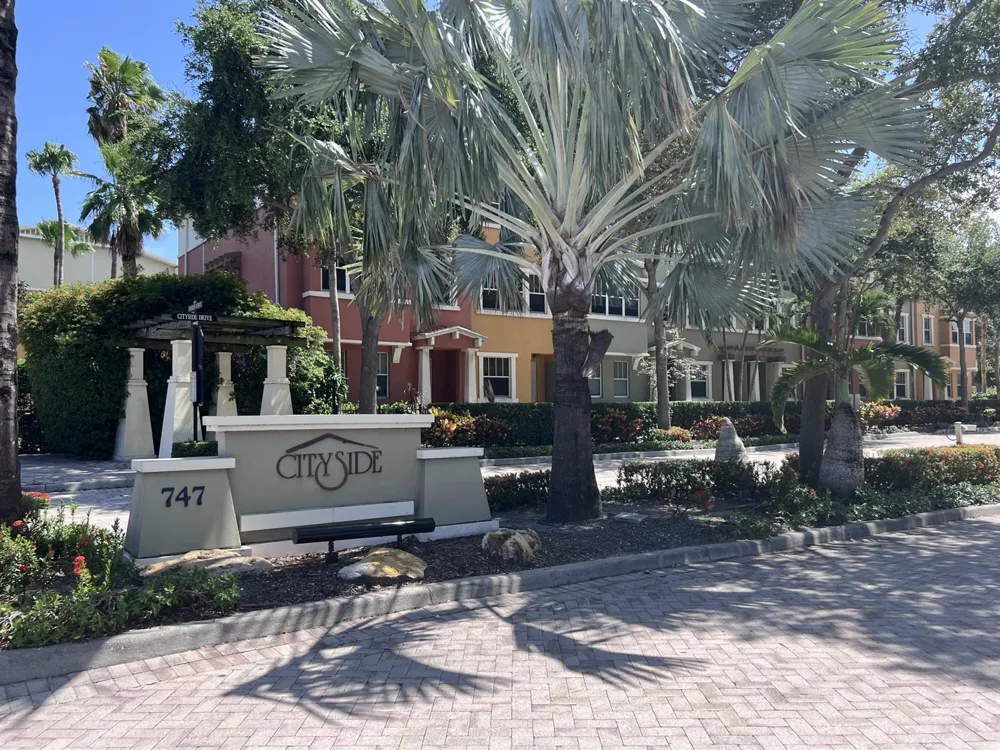 447 Corte Madera Lane #6 West Palm Beach, FL 33401