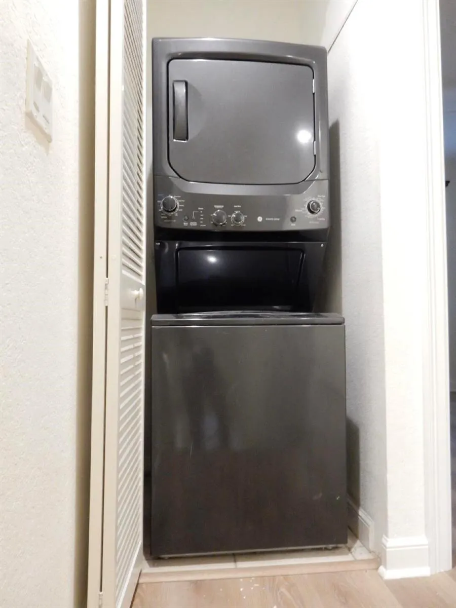 447 Corte Madera Lane #6 West Palm Beach, FL 33401